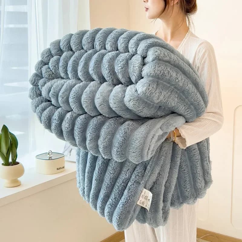 Coperta in velluto di coniglio multifunzionale di colore solido di lusso leggero, flanella calda e spessa invernale utilizzata per la coperta del soggiorno della camera da letto