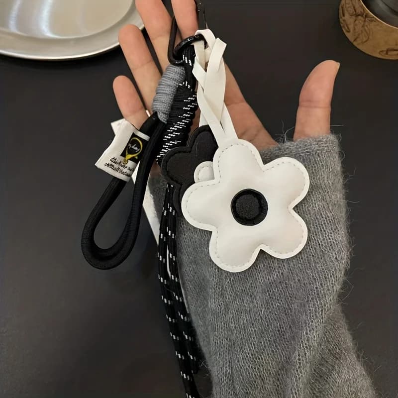 PU Leather Sunflower Keyring, Five Pet Pendant, Fashion Accessories for Bag with Contrasts