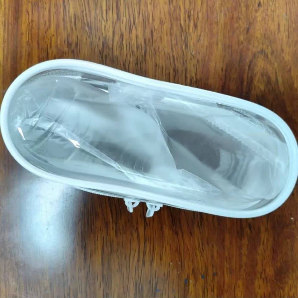 PVC Material Swim Goggles Case Transparent Design Anti-Scratch Coating Protective Zipper Cover Compact Size Breathable Fabric