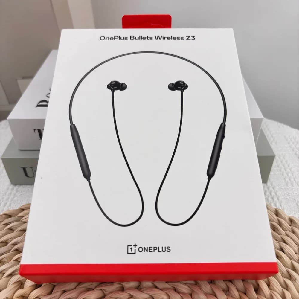OnePlus Bullets Wireless Z3 Neckband Bluetooth Earphones Magnetic Wireless Headset 12.4mm Bass Driver Fast Charge Earbuds & Mic