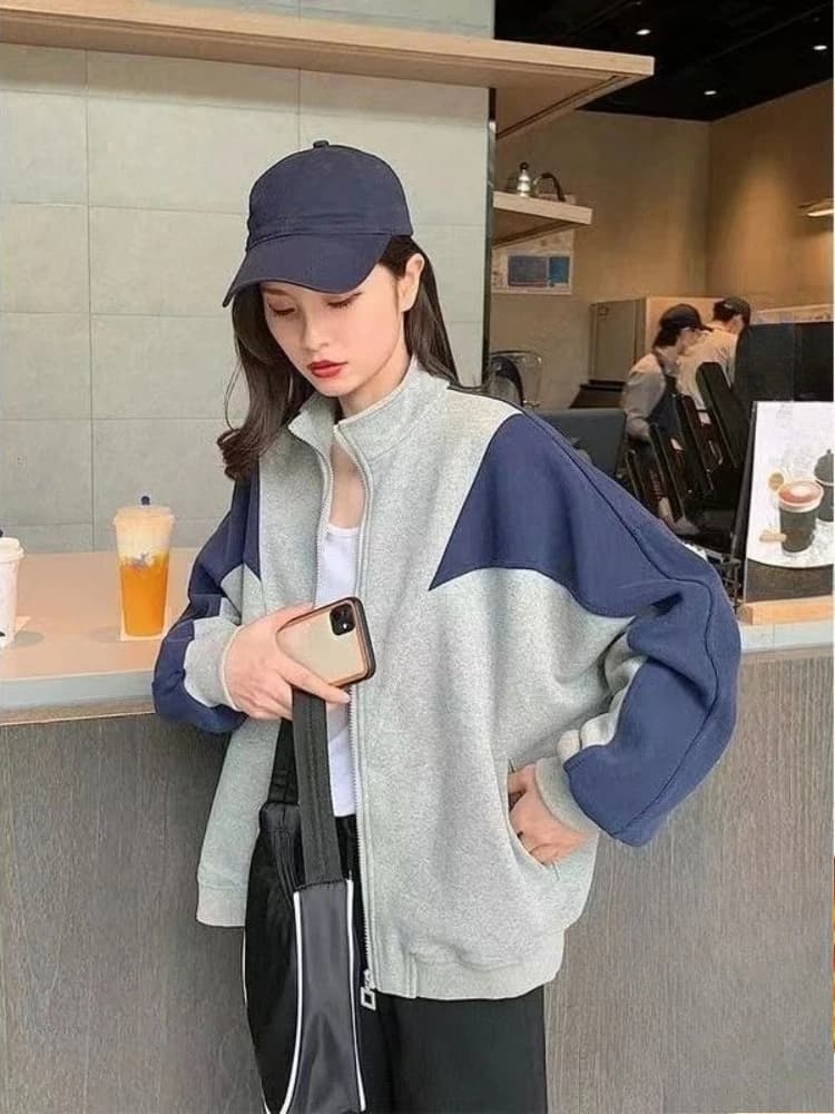 ​ Giacca da baseball da donna stile Harajuku 2025 Giacca da studente con cappuccio color block allentato con design a contrasto Streetwear alla moda