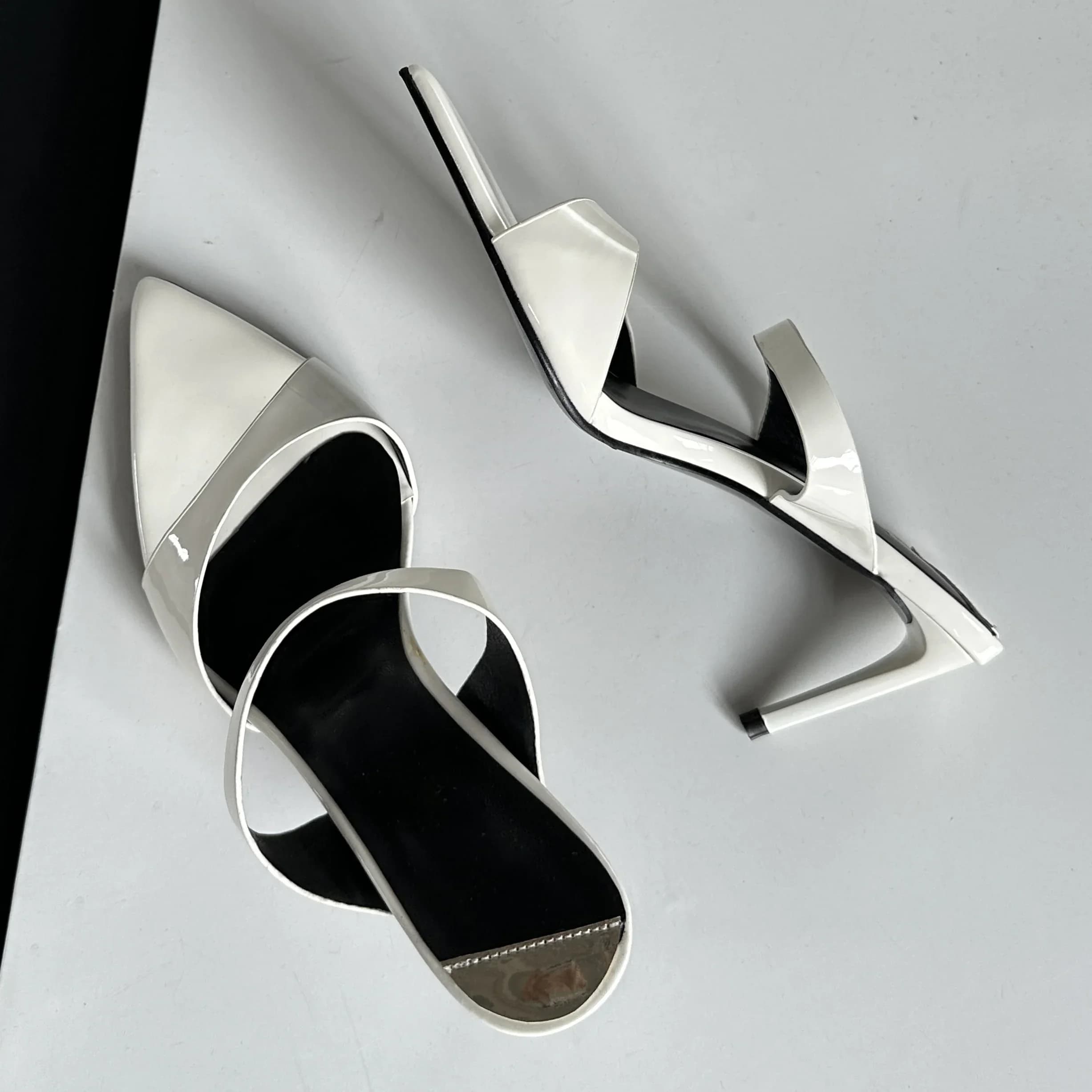Eilyken Pantofole da donna sexy con tacco basso e sottile, moda, fascia stretta, sandali a punta, sandali estivi