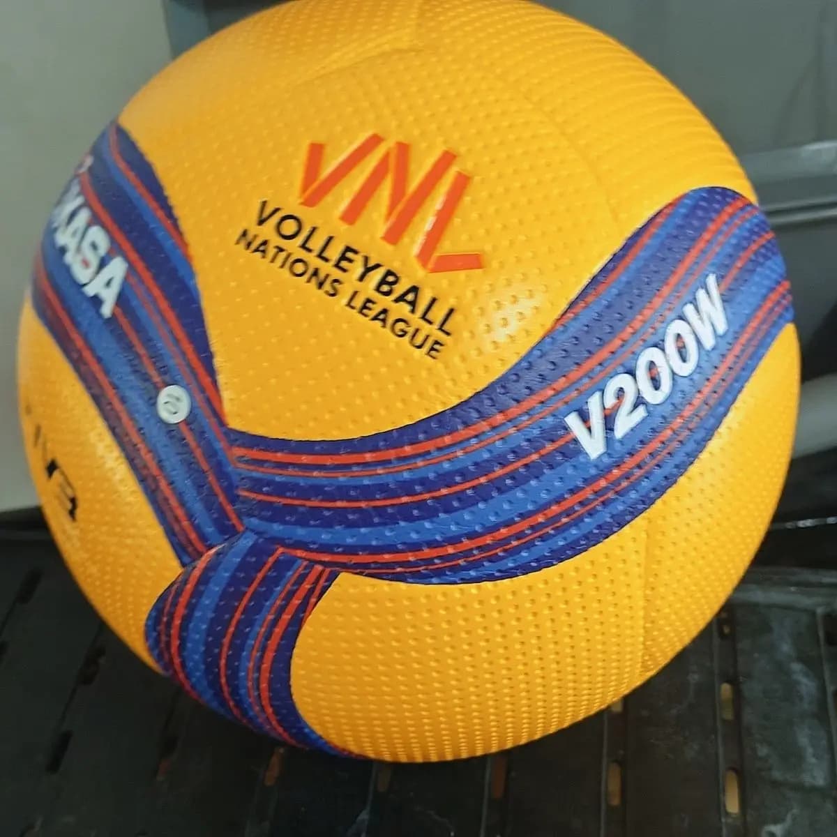 2026 New Gift V200W VNL Original Professional Nations League Volleyball Super Fiber Soft Leather Volleyball ball