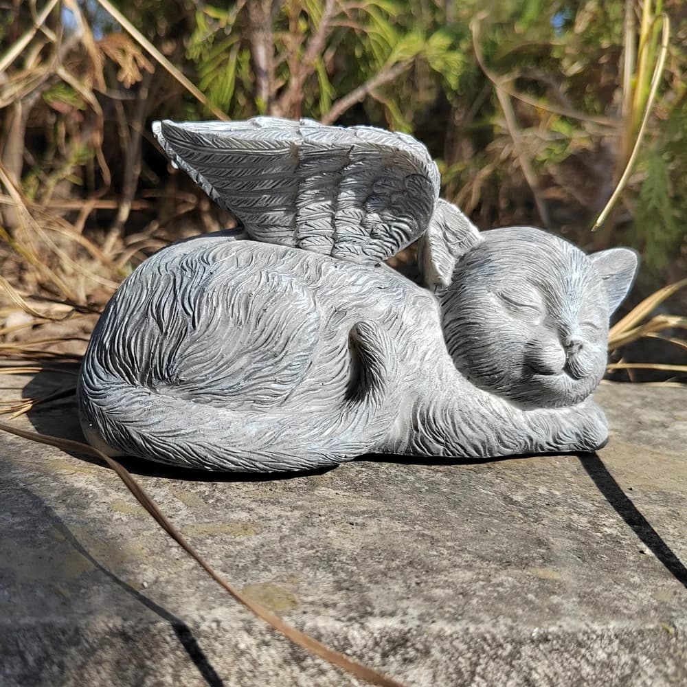 Outdoor Garden Key Corrector Simplified Stone Keychain Key Decoration Mimetic Device Secret Key Storage Box