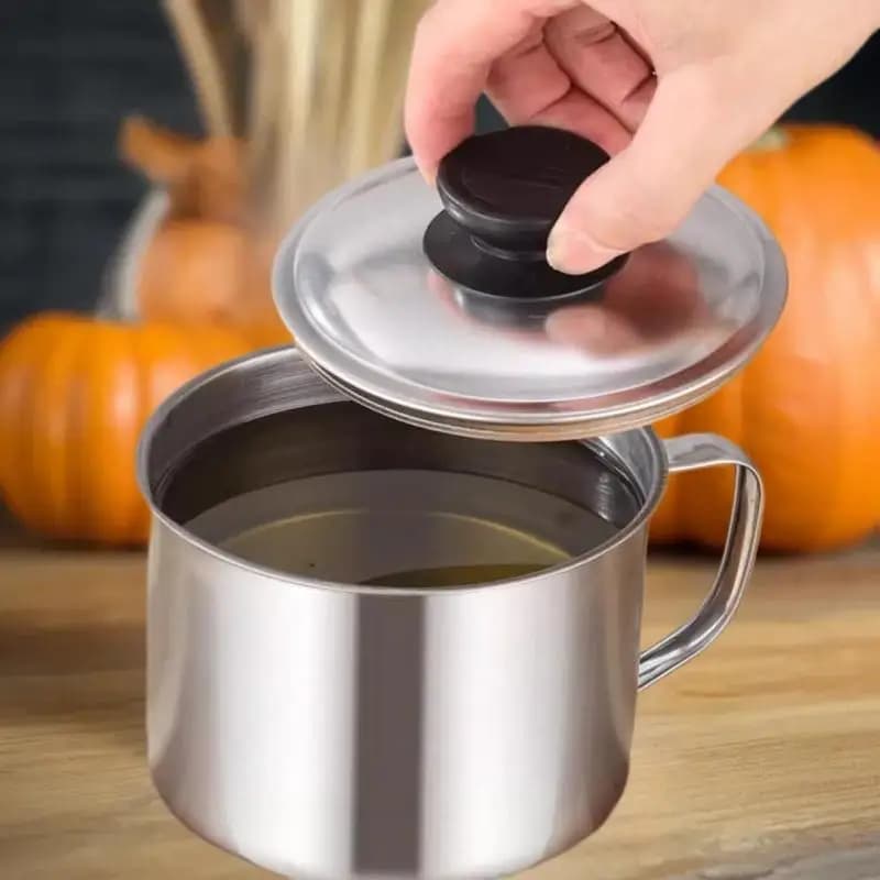 Lattina di stoccaggio per brocca per contenitore per colino per olio in acciaio inossidabile con filtro con base per pentola per olio da cucina per utensili domestici da cucina