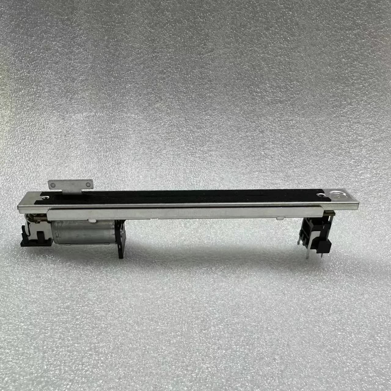 Per Yamaha made in taiwan Fader elettrico originale RSA0N11M9A0J LS9 M7CL DM1000 DM200 Potenziometro miscelatore Master azionato dal motore