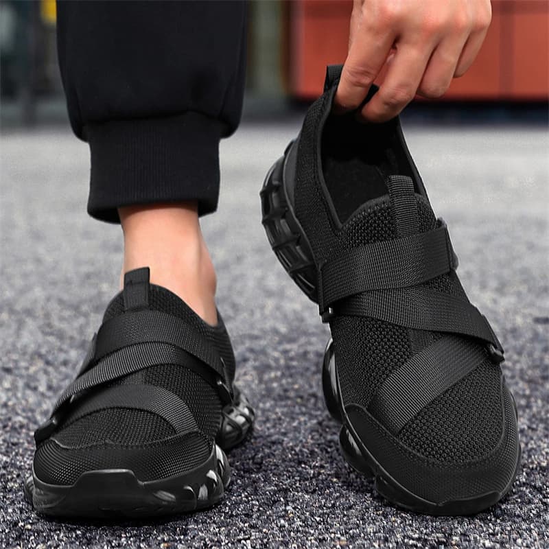 Black Running Shoes For Men Breathable Knit Walking Shoes Comfy Platform Casual Sneakers Man Outdoor Non-slip Men's Sports Shoes