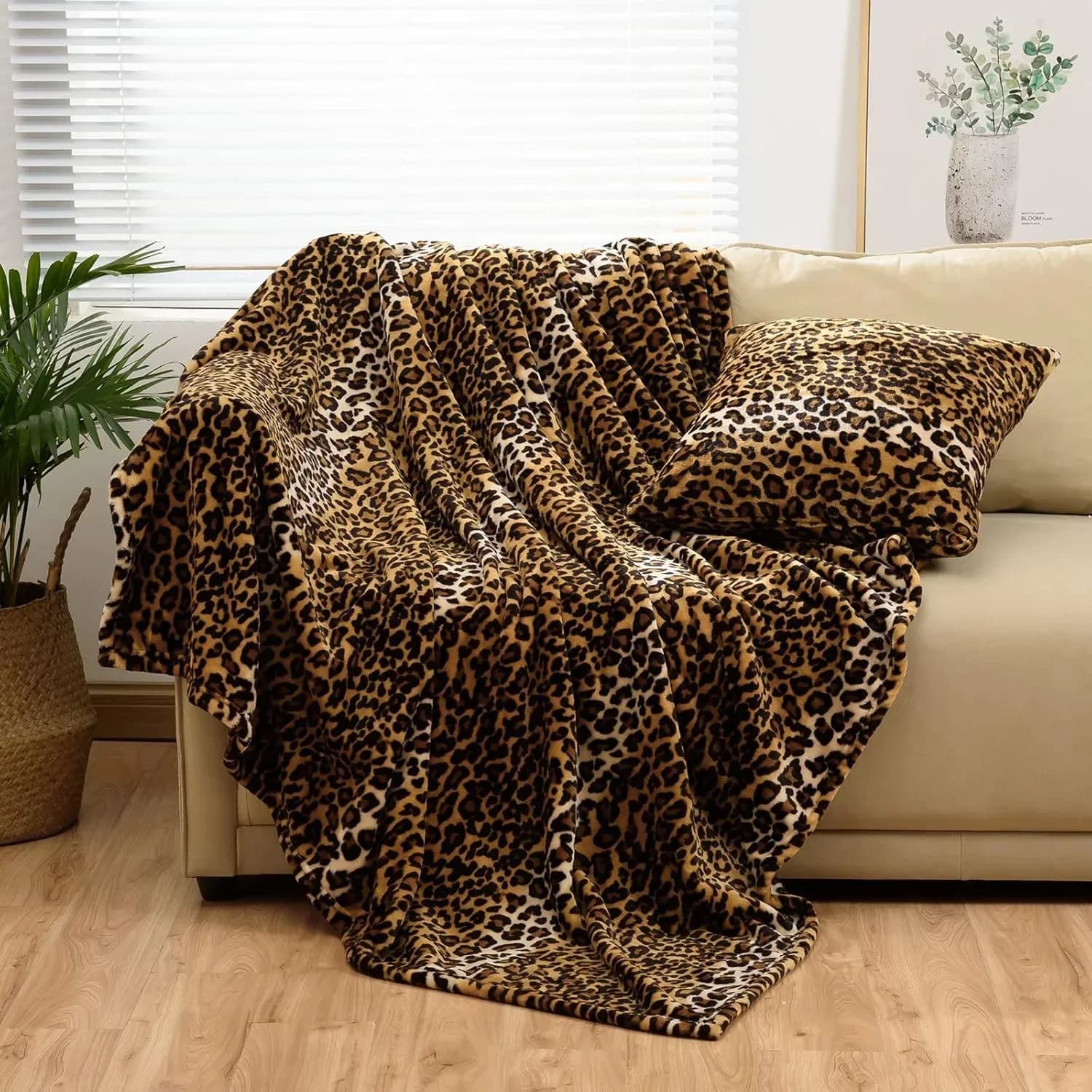 Modern Leopard Print Throw Blanket Warm and Cozy Perfect for Bedrooms Sofas and Dorms Enhance Your Home Textile Collection
