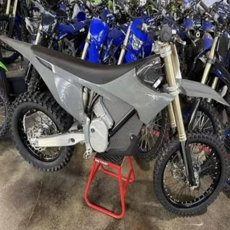 NUOVO 2025 Hot Starks VARG-Alphaa Enduroo 18" - 80HP Dirtbike in Vendita, Bici Elettriche On-Road/Off-Road Pronte per la Spedizione