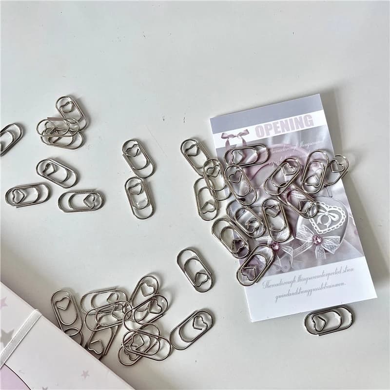 30pcs/set Ins Simplicity Retro Paper Clip Sliver Color Heart Style Scrapbook Paper Clip DIY Decor Memo Pad Fixed Decor Pin