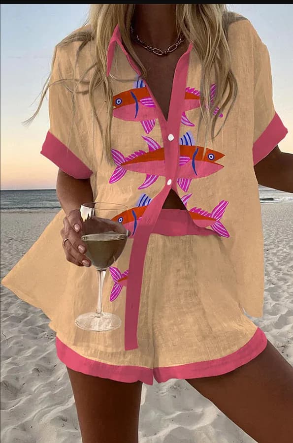 Summer set for beach holidays with new print for women Fashionable short sleeve shirts Large leg shorts Set oversize in two pieces