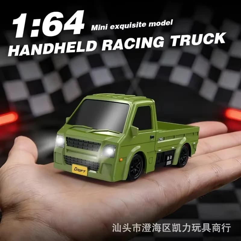 K60 Camion Telecomandato in Scala 1:64, Mini Giocattolo da Corsa da Tavolo per Bambini, per Giochi al Chiuso