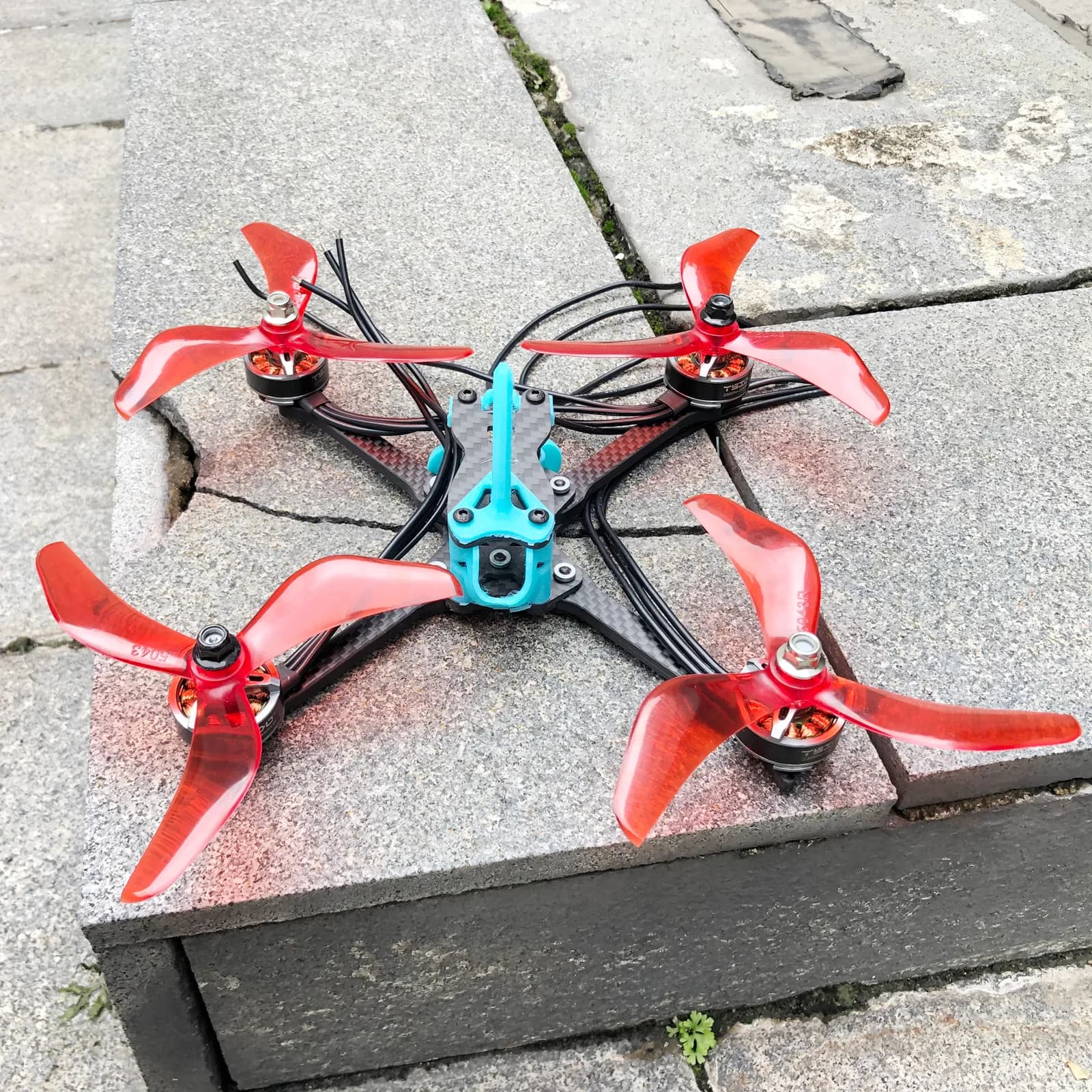 YSIDO 4 Pz/2 Paia Prop (2CW + 2CCW) 5043 5X4.3X3 Elica a 3 Pale per RC Modello FPV Freestyle 5 pollici Droni Parti FAI DA TE