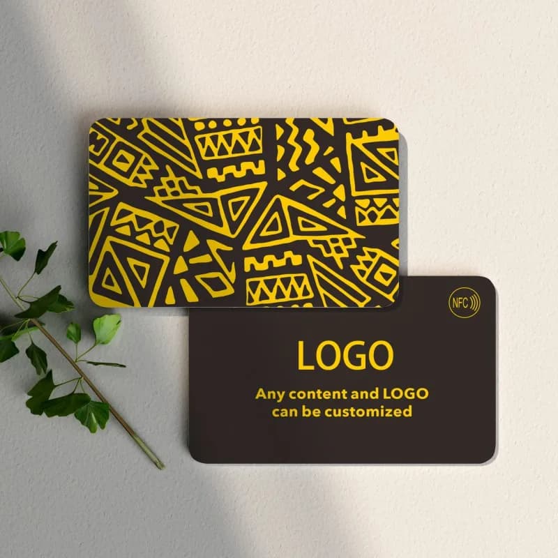 Carte NFC personalizzate Biglietti da visita Carte impermeabili in PVC Design personalizzato Angoli rotondi Biglietti da visita in PVC satinato opaco lucido