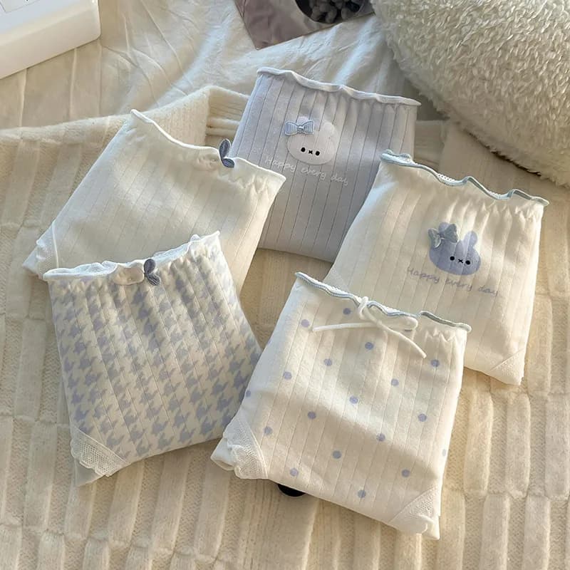 Intimate for girl 6 pcs/Lot Cotton Beautiful Medium Life Slip Student Kids Animated cartoon Teenagers M-XL Breathable