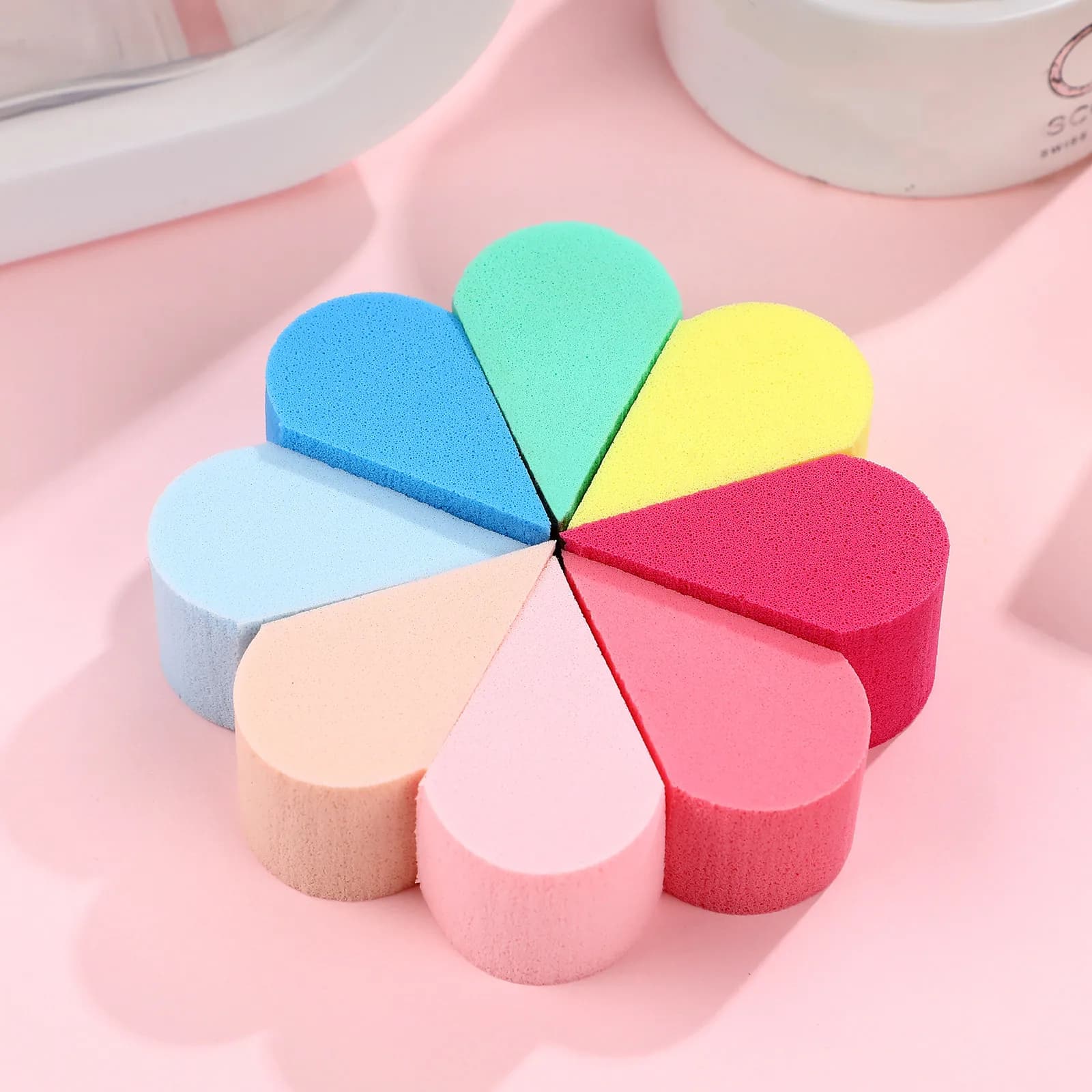 8 spugne per trucco a forma di petalo, applicatori premium per fondotinta liquido, correttore, finitura liscia e uniforme, per principianti