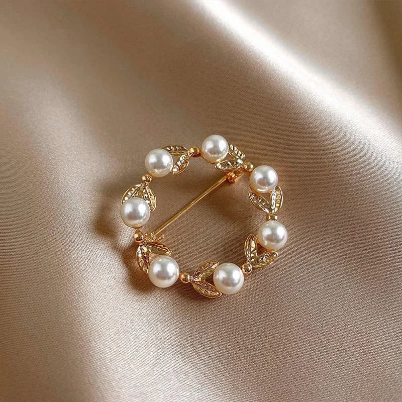 1Pcs Fashionable Geometric Flower Wreath Brooch, Sparkling Artificial Zircon Design, Suitable for Suit Jackets, Dresses, Scarves, Hats, Parties, Weddings, Daily Jewelry