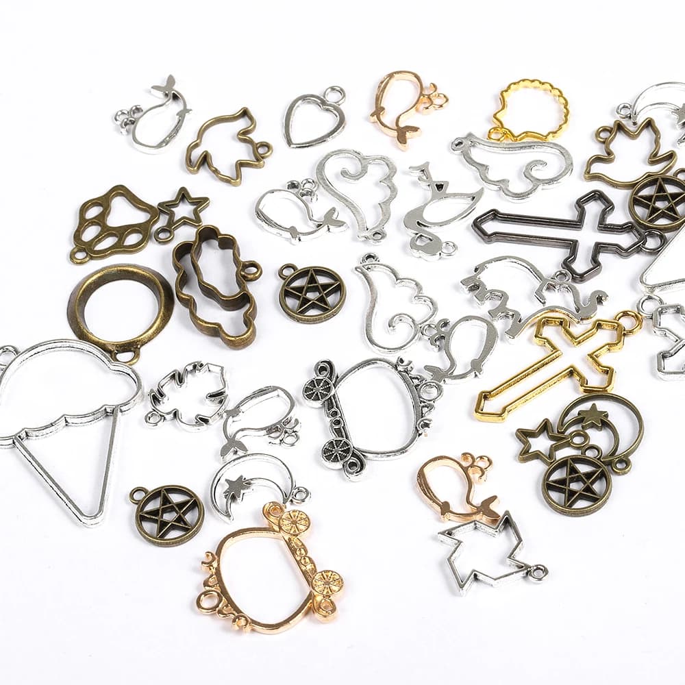 30pcs Charms con cornice per animali gatto stampo in resina epossidica UV accessori per ciondoli con castone geometrico in metallo per gioielli che fanno componenti fai-da-te