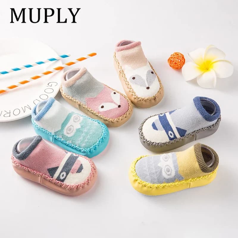Calzini per scarpe da bambino Calzini per bambini Calzini per cartoni animati per bambini Regalo per bambini Calzini per pavimenti per interni Calzini per asciugamani spessi antiscivolo con suola in pelle