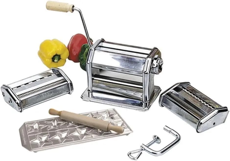 Macchina per pasta Deluxe con 2 accessori, stampo per ravioli stellari e mattarello per cucina italiana fatta in casa