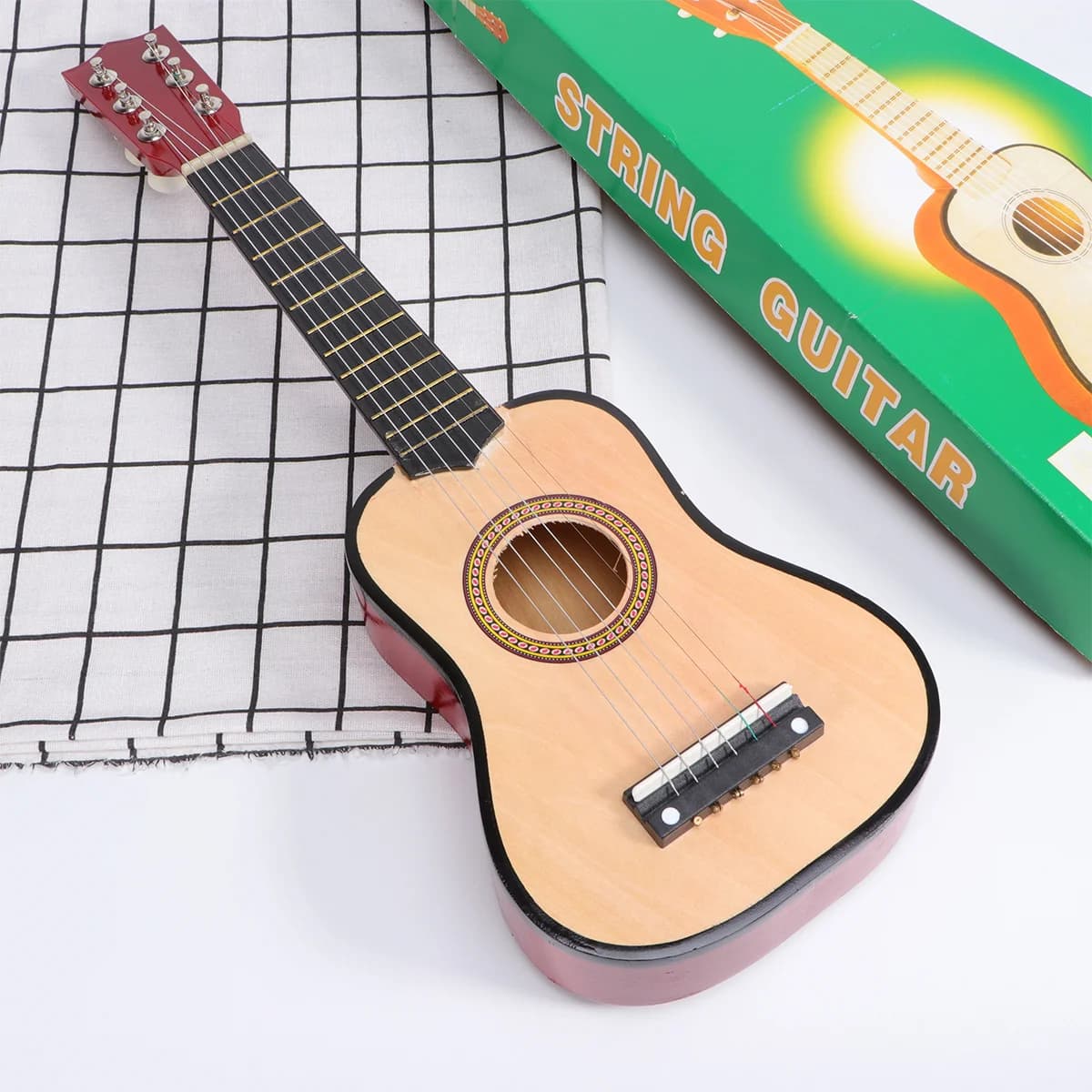 Chitarra acustica per bambini da 21 pollici Strumento per principianti in legno folk Tono liscio Regalo Strumento musicale per chitarra folk Ukulele Bambini