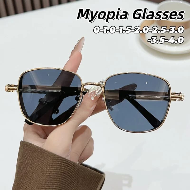 Retro Square-framed Punk Metal Myopia Sunglasses Simplicity Elegant and Versatile UV Resistant Comfortable Durable 0 To -4.0