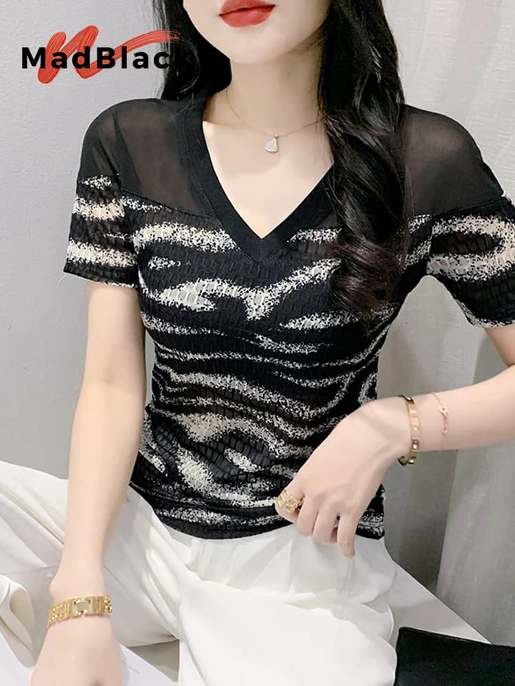 MadBlack Summer European Clothes magliette donna Sexy scollo a V Mesh Patchwork Print Slim top magliette a maniche corte nuovo 2023 muslimah