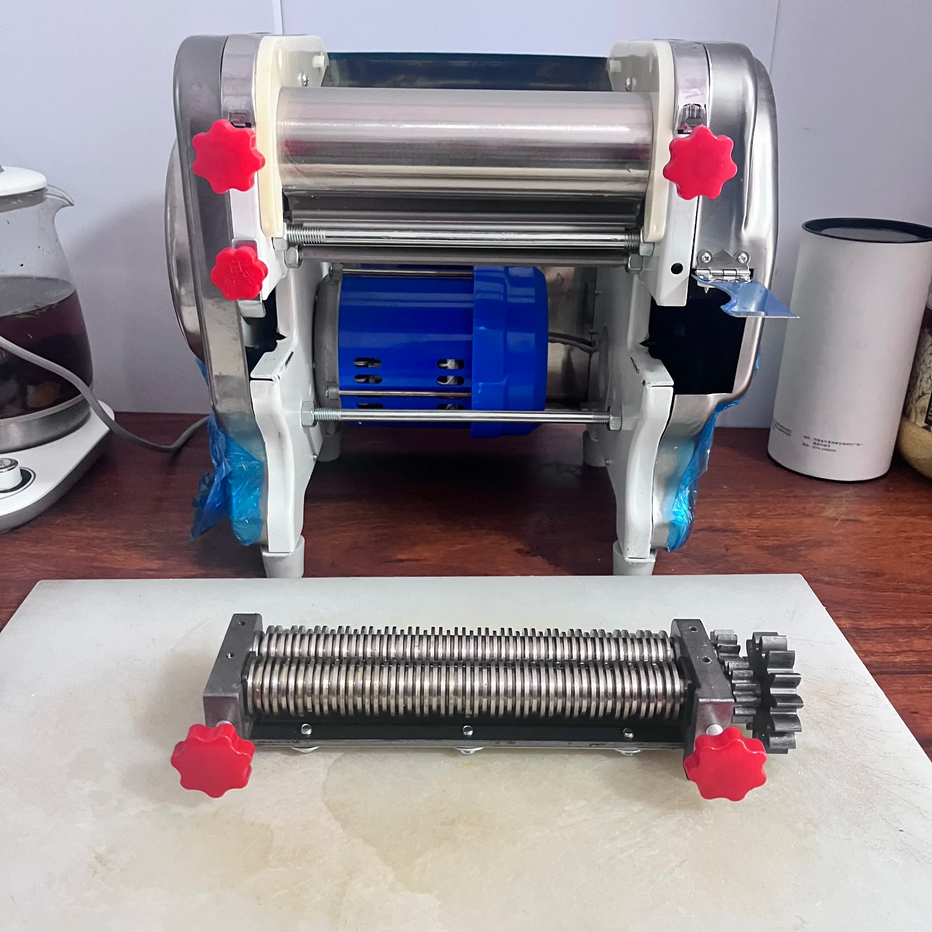 ZC1-Hot Macchina per la produzione di pasta per noodle premium azionata manualmente Piccola macchina per noodle istantanei in vendita