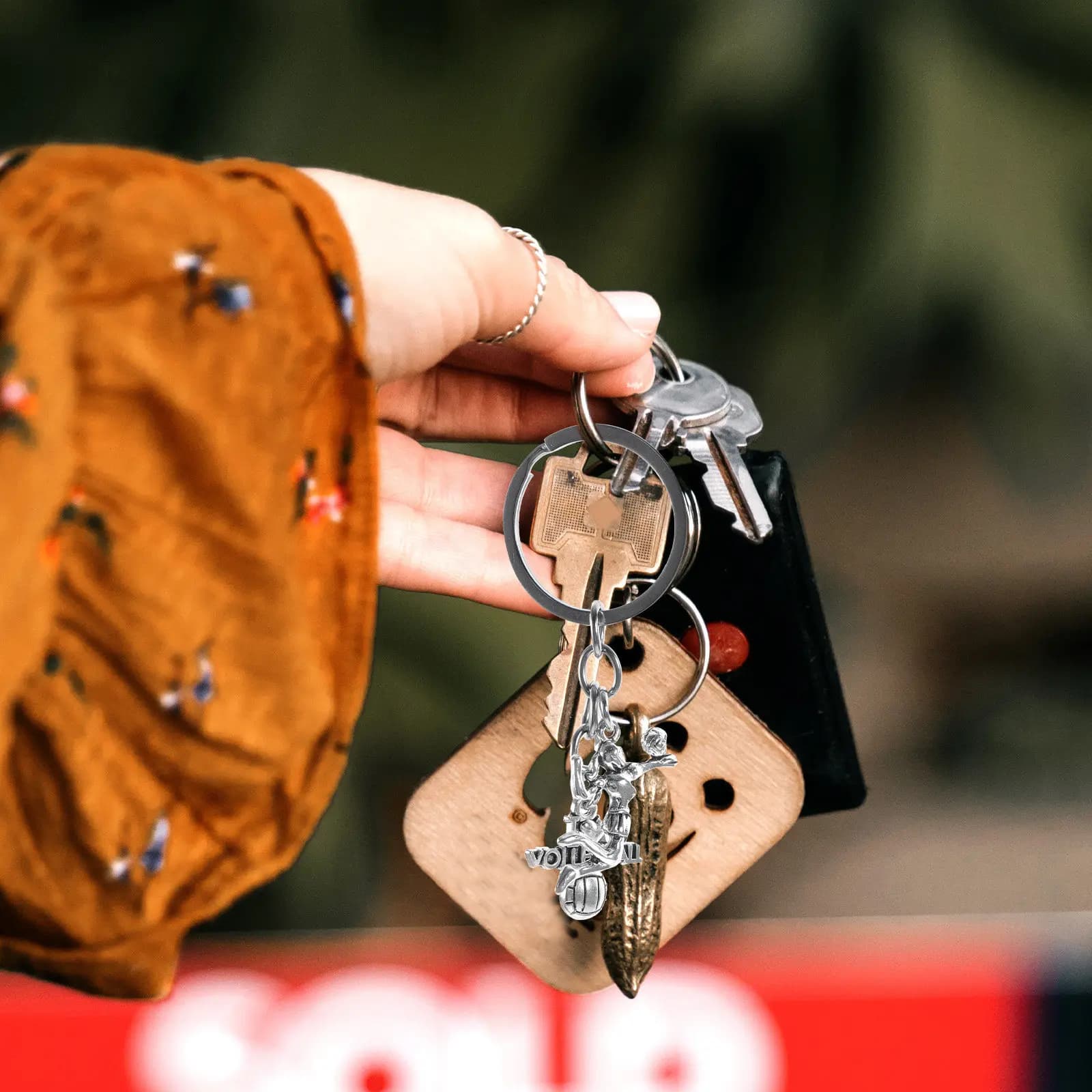 Portachiavi da Pallavolo in Lega di Zinco, Ciondolo Decorativo Multifunzione Portatile Squisito per Zaini e Portachiavi