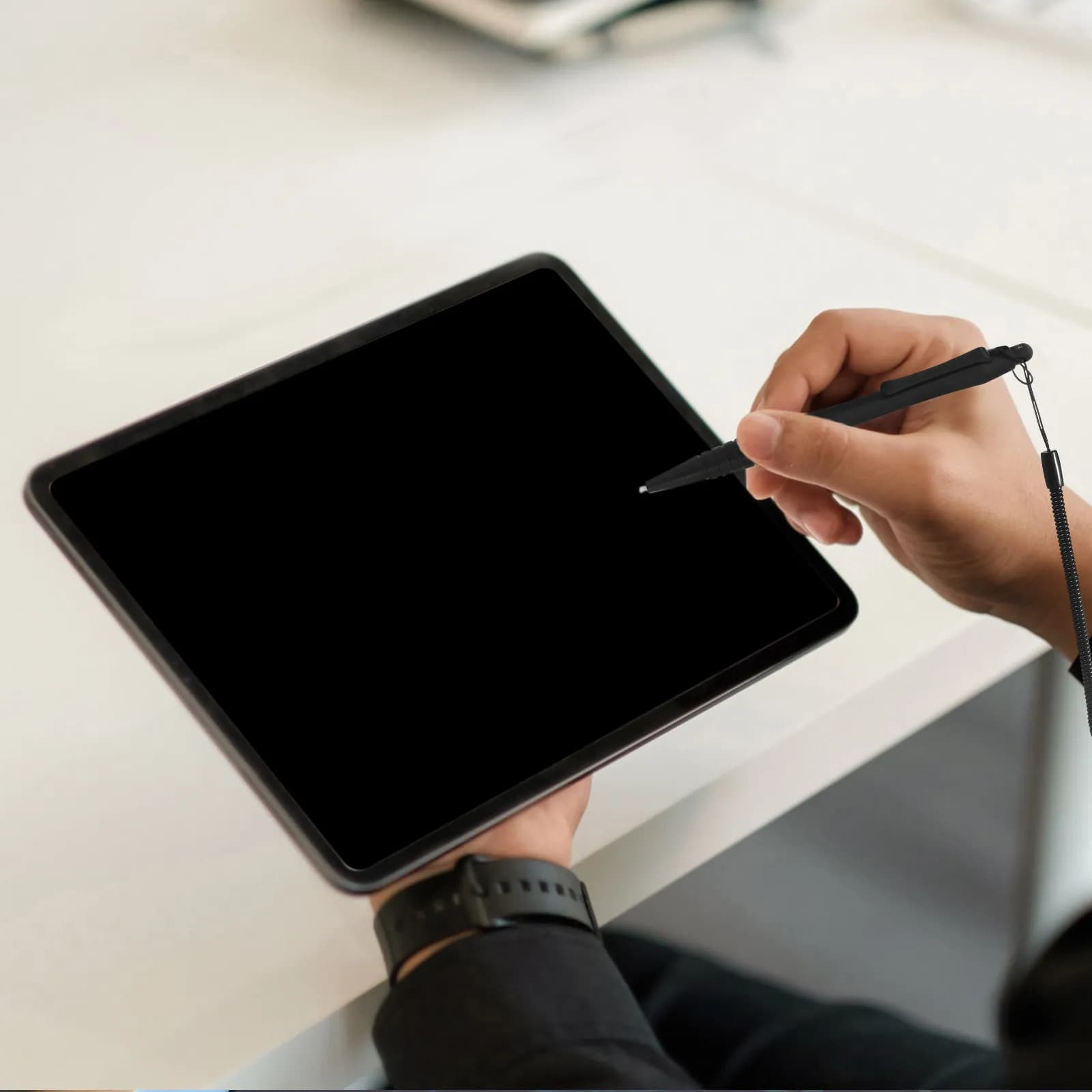 Penna stilo resistiva da 2 pezzi per dispositivi touchscreen, cavo a molla, base in silicone anti-smarrimento, penna per scrittura e disegno di precisione per tablet POS