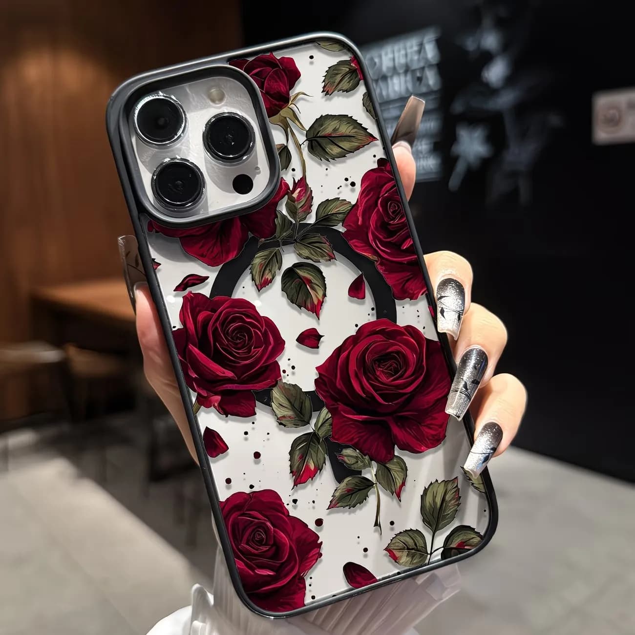 Vintage Red Rose Floral Pattern Phone Case For iPhone 17 16 15 14 13 12 11 Pro XS Max X XR Plus Air Mini 16e 17e Magnetic Cover