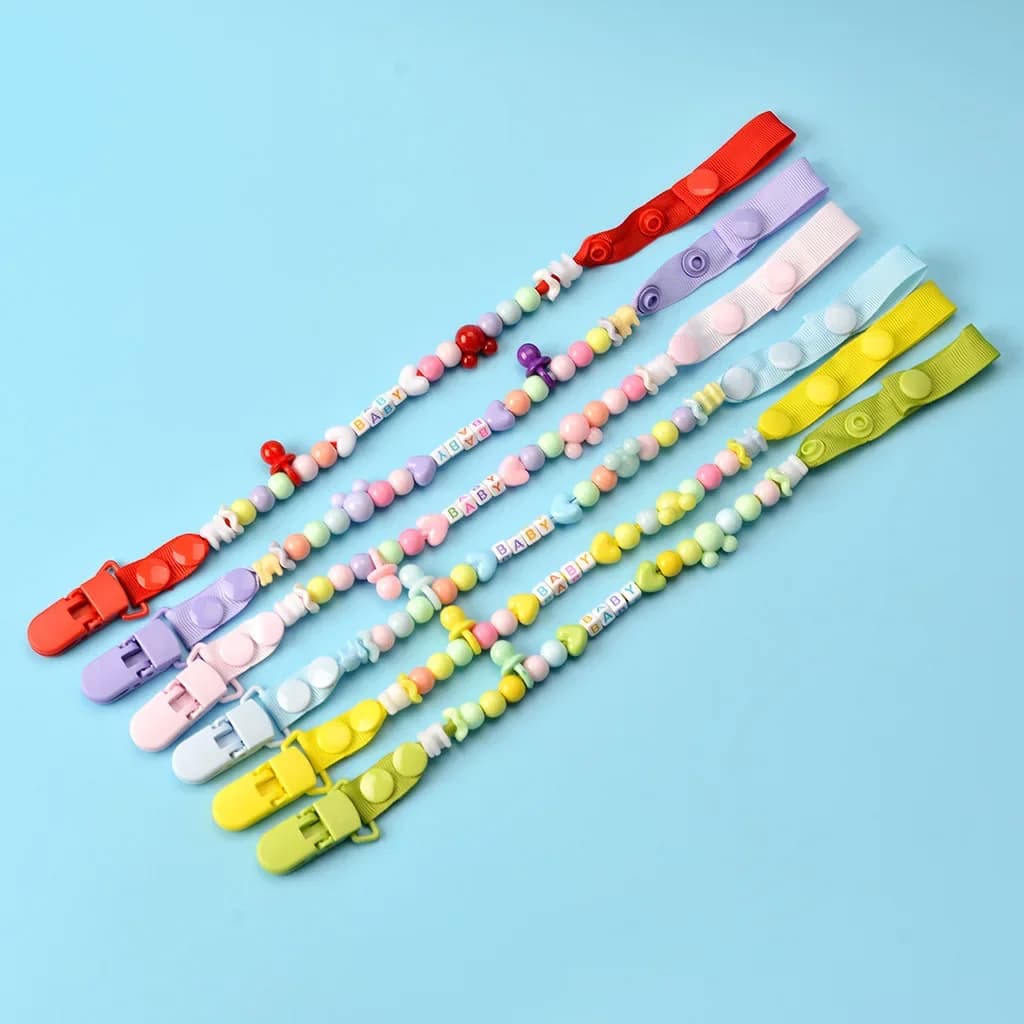 Catena per clip per ciuccio per bambini Lettera regolabile Perline colorate per BAMBINO Neonati Kawaii Leniscono i capezzoli Massaggiagengive Giocattoli Corda anti-smarrimento Articoli per neonati