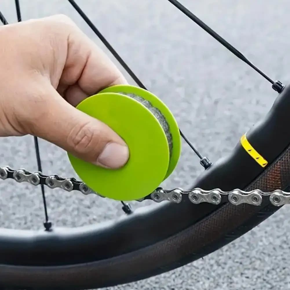 1 pcs bicycle chain lubricator chains bike oil roller cleaning tool bicycle maintenance accessories for cycling portable bike