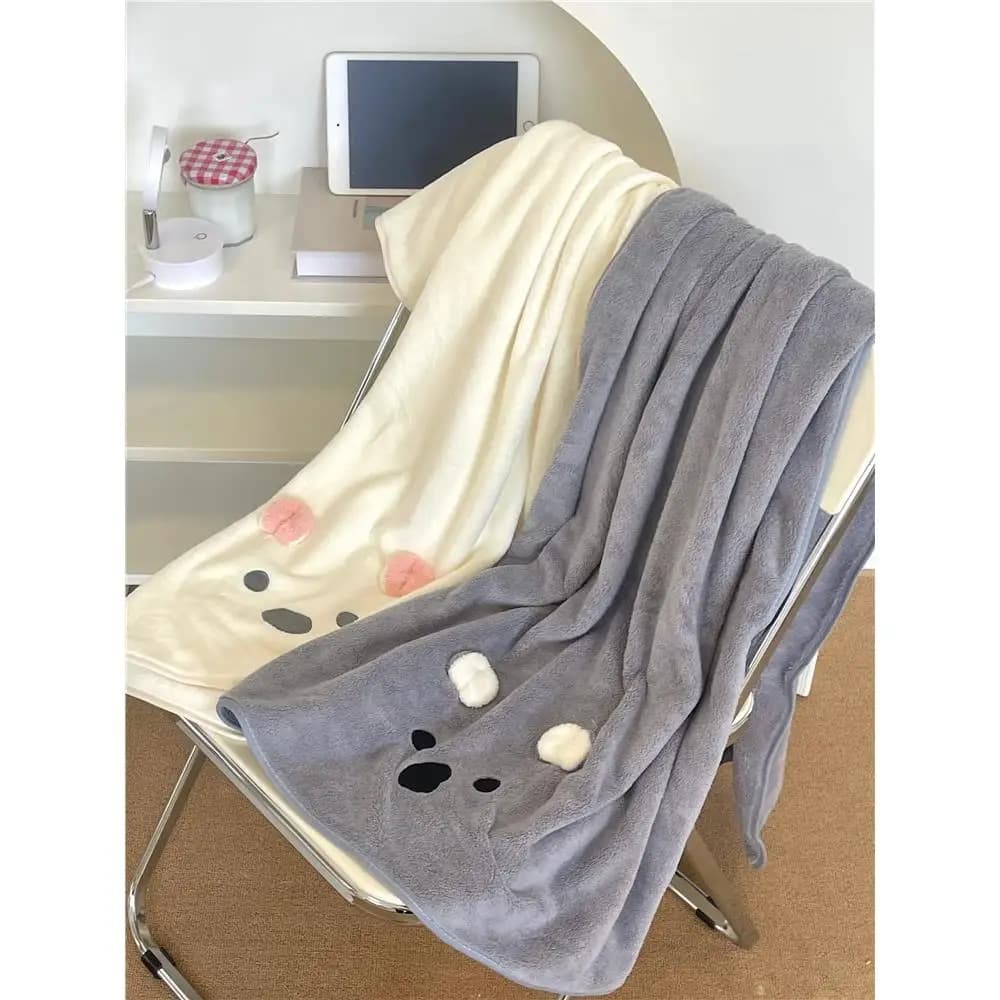 Large Bathroom Towel in Coral Apple, Soft and Absorbent, Bear Design, for Home Use, Carved Cartoon, Fast drying, Bathrobe Wrap, Comfortable Towel
