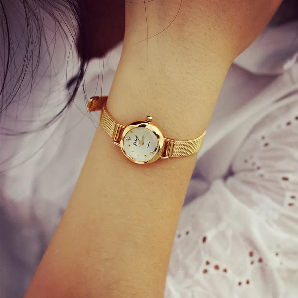 Mini dial small quartz watch from women's quartz watch with inlay diamonds female watch with golden ribbon strap student watch Relogio Feminino