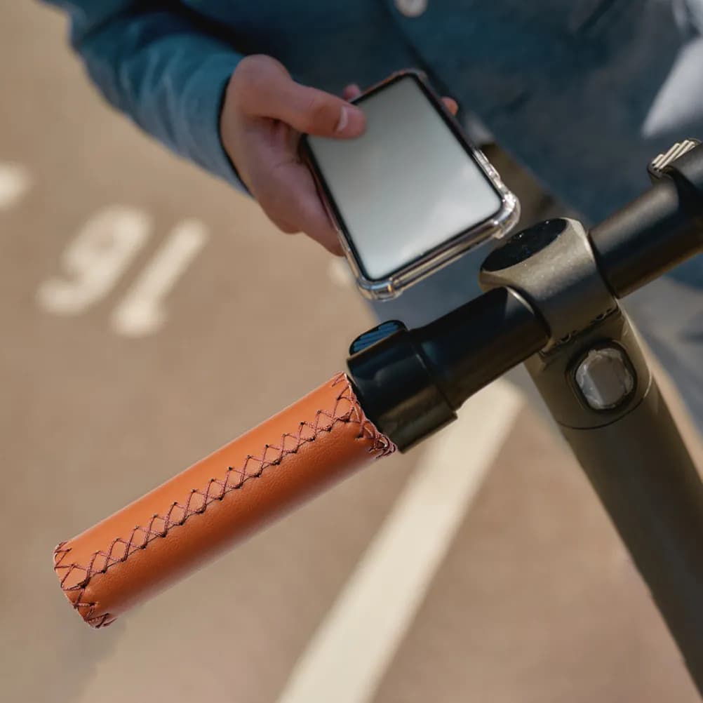 1 paio di impugnature per manubrio bici in gomma PU marrone chiaro, ergonomiche, confortevoli e ammortizzanti per mountain bike Cruiser