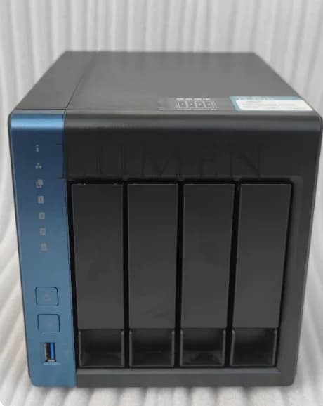 Synology TS-451D NAS a 4 bit, 4K, J4025, Nero - Cloud Disk Personale/Aziendale
