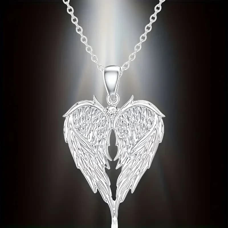 Collana con ali d'angelo, ali dell'eleganzaevv