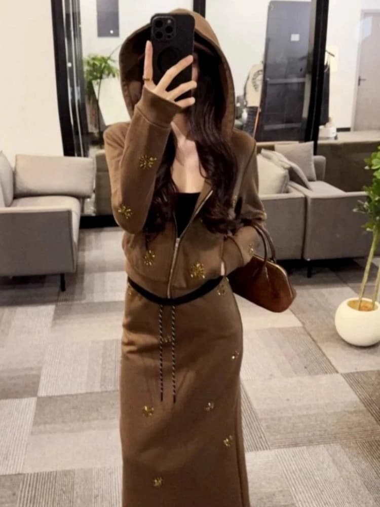 2025 Y2k Estetico Due Pezzi Set Harajuku Donna Casual Felpa con cappuccio con strass ​ + Abito grunge con gonne lunghe con coulisse in vita alta