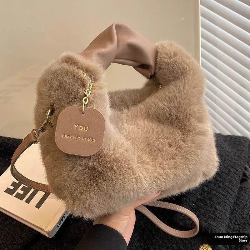 Furry Crossbody Bag Women's New 2024 Winter Versatile Handbag Plush Fluffy Handbag Urban Minimalist Style Chain Shoulder Strap