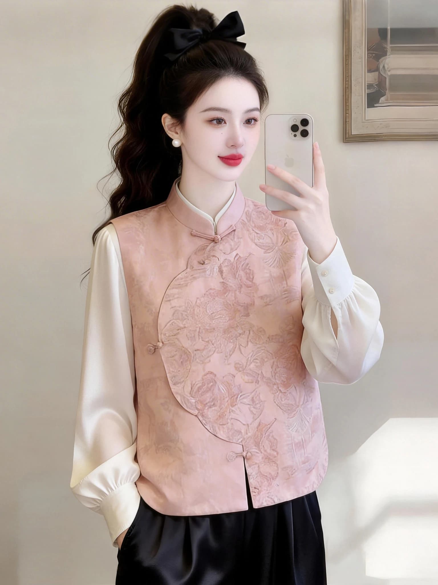 Elegant Chinese Embroidered Jacket Women's Fashionable Spring New Style Age-Defying Stylish Gentle Personality Vest