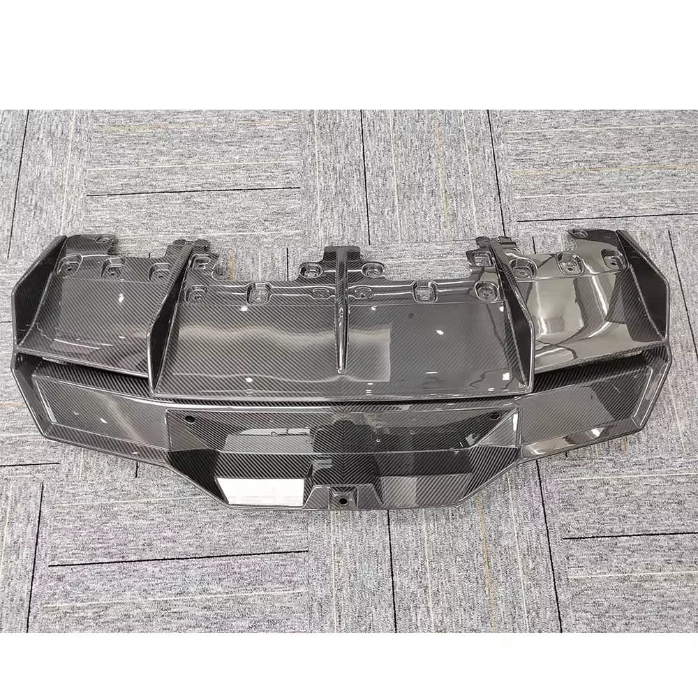 Lamborghini Huracan STO Auto Parts Labbro di diffusione posteriore in fibra di carbonio a secco