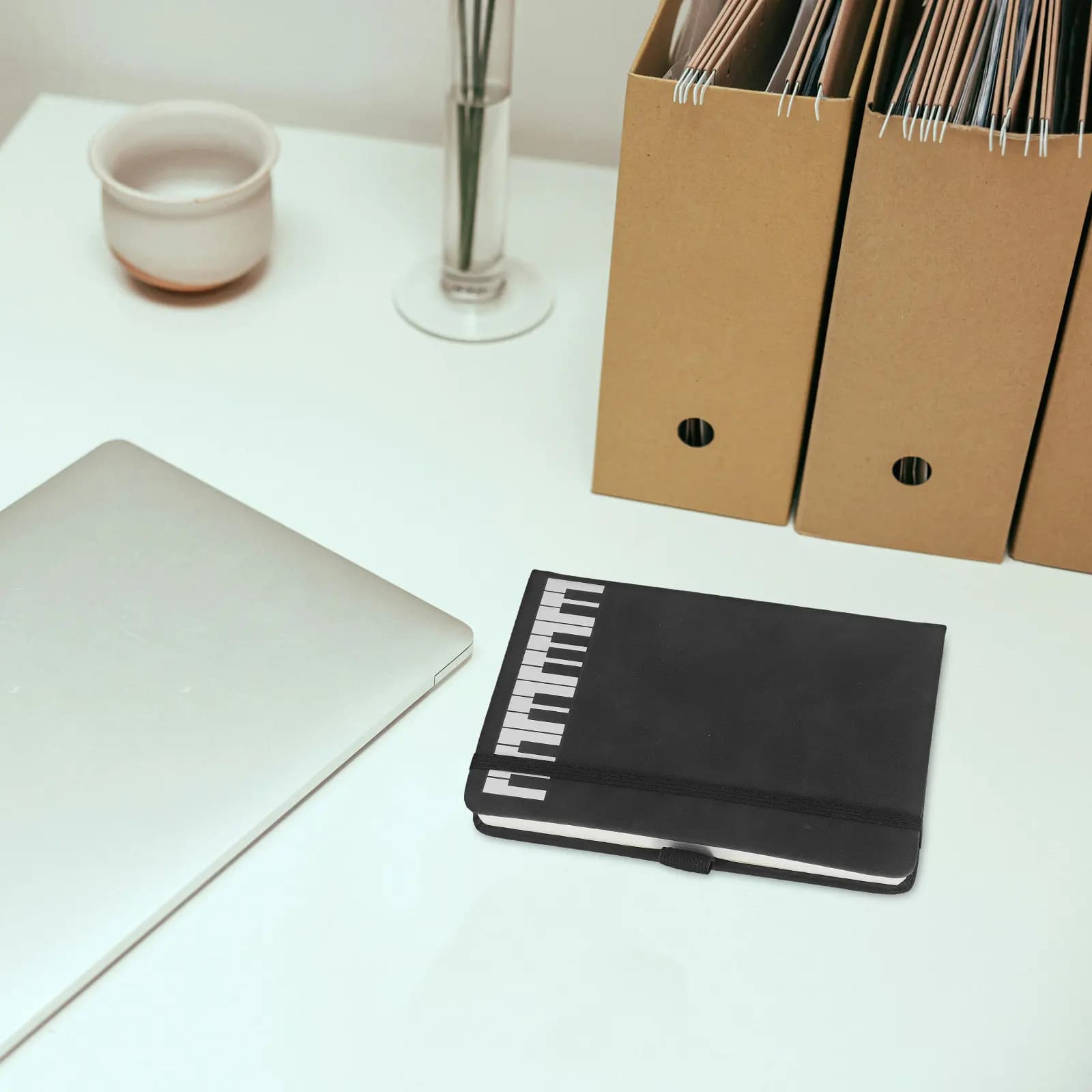 Quaderno A6 con Motivo Tastiera Pianoforte, Diario per Comporre, Scrivere e Praticare la Musica, per Studenti, Insegnanti e Ufficio
