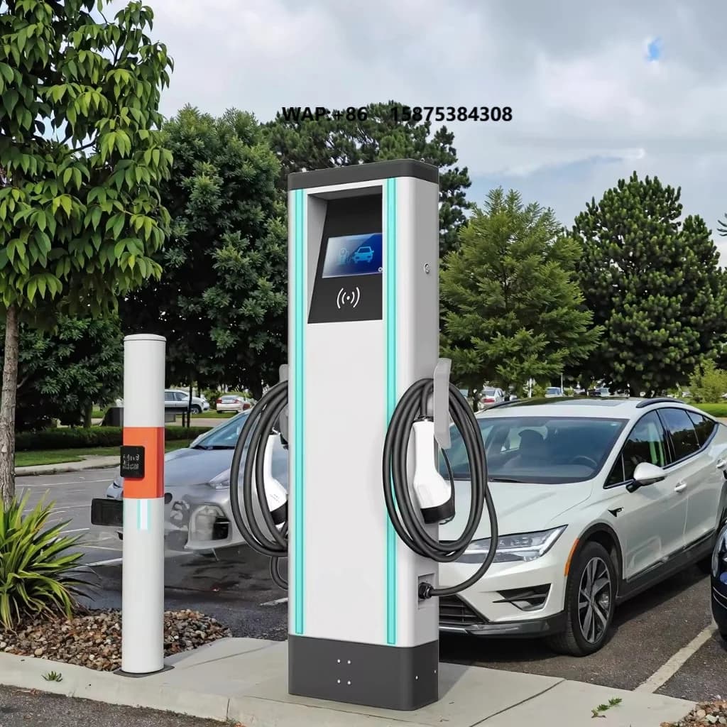 Colonnina di Ricarica EV Commerciale a Pavimento OEM ODM, OCPP2.0, CCS Tipo 2, Ricarica Rapida 11kW AC per Auto Elettriche