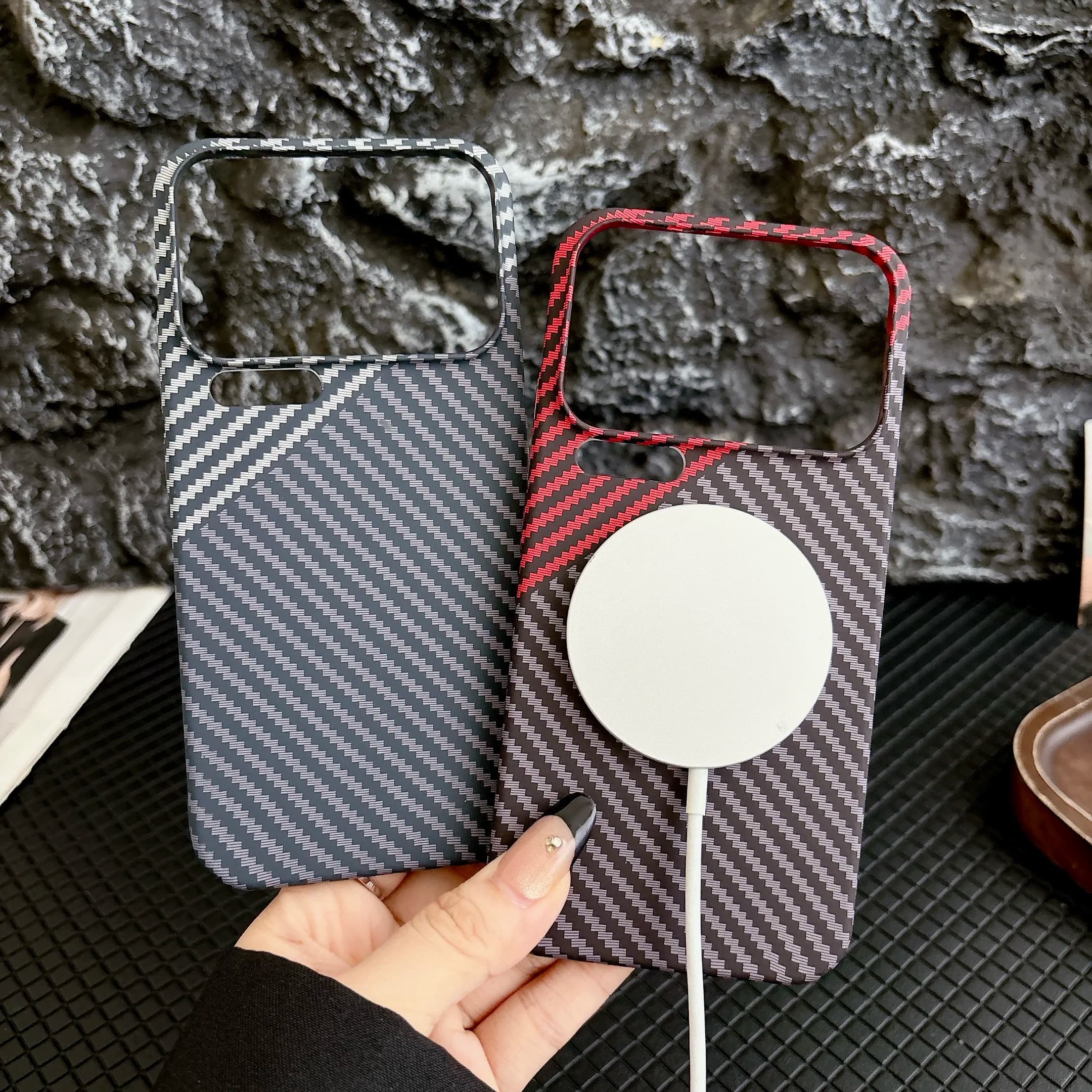Custodia in Fibra di Carbonio 100% Kevlar Aramidico per Xiaomi 13 14 15 17 Pro Max, Cover di Lusso Magsafe Magnetica Ultra-Sottile