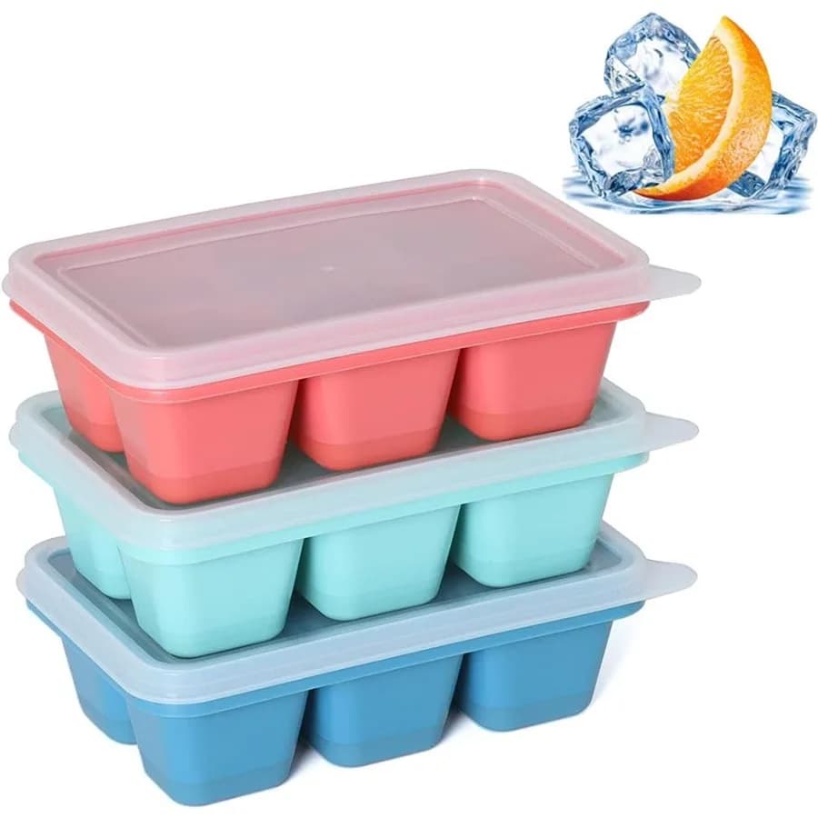 Vassoi per cubetti di ghiaccio per congelatore Confezione da 3 - Mini vassoi per cubetti di ghiaccio con coperchio e fondo in silicone di facile rilascio Stampo per cubetti di ghiaccio piccolo impilabile
