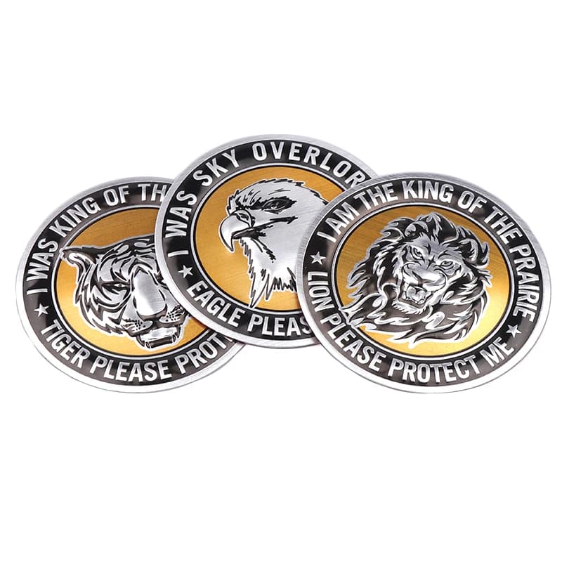 4 Pezzi 56mm Adesivi 3D in Alluminio per Coprimozzo Auto, Emblemi Animali Leone Tigre Aquila, Decorazione Auto