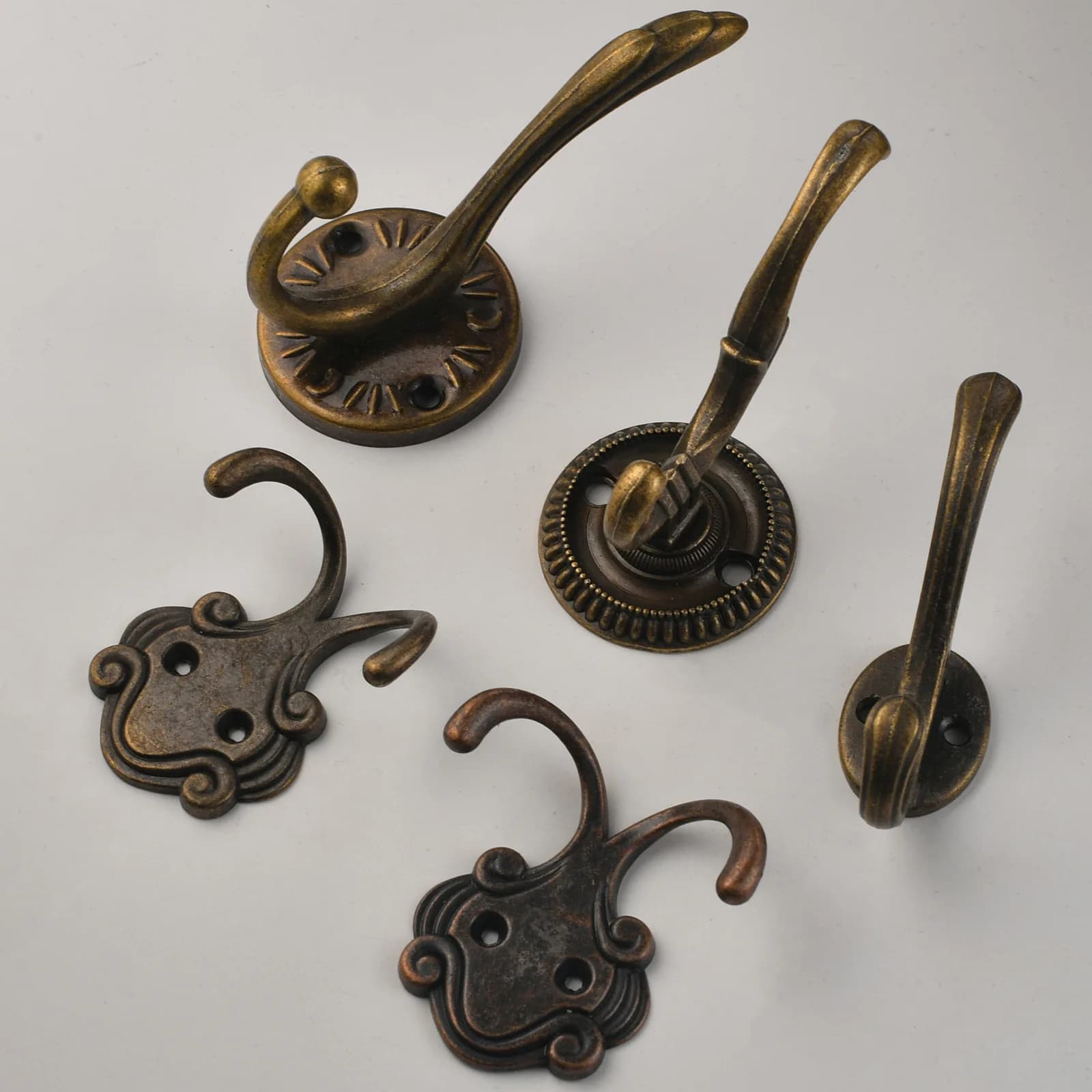 Retro Clothes Hooks Wall-mounted Metals Coat Rack Double-headed Home Storage Hanger for Bedroom Bathroom Towel Key Bag