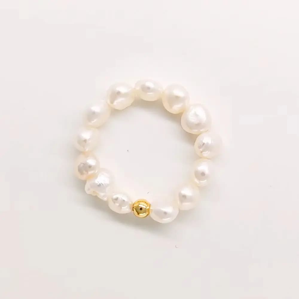 CCGOOD Anello elastico semplice con perle naturali, perline elastiche fatte a mano, gioielli regolabili, minimalista, da indossare ogni giorno, regalo di compleanno per le donne