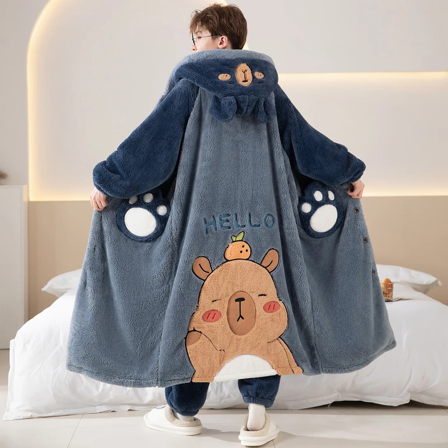 Capybara Men's Hooded Robe Pants Set Thick Warm Fluffy Plush Bathrobe Winter Soft Flannel Sleepwear Loungewear Cartoon Pajamas